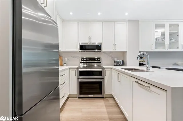 Additional image 6 of 5025 Four Springs Avenue Unit 111