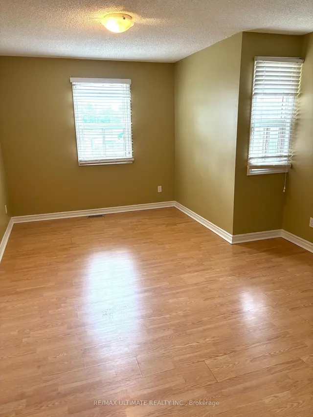 Additional image 7 of 46 BRISTOL Ave