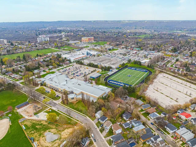 Additional image 42 of 70 Hillview St