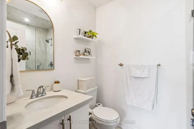 Additional image 13 of 54 Nisbet Blvd Unit 31