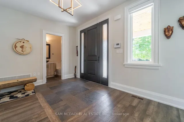 Additional image 40 of 2163 Deyncourt Dr