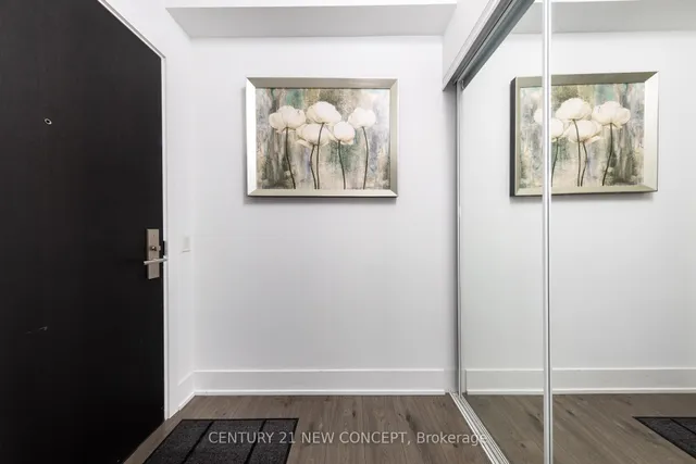 Additional image 4 of 403 Church St Unit 2205