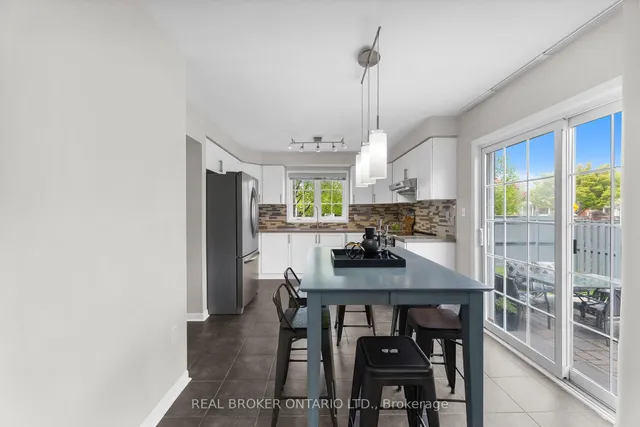 Additional image 17 of 157 Fandango Dr