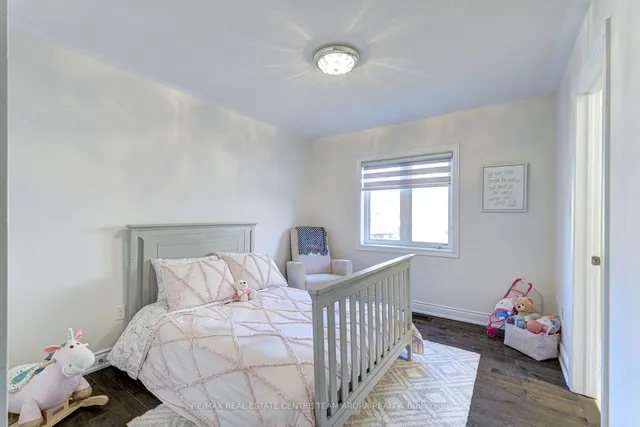 Additional image 38 of 18 Deanston Crt