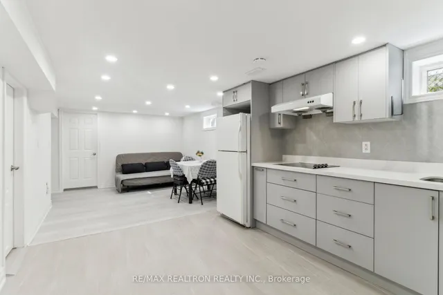 Additional image 27 of 38 Parkdene Crt