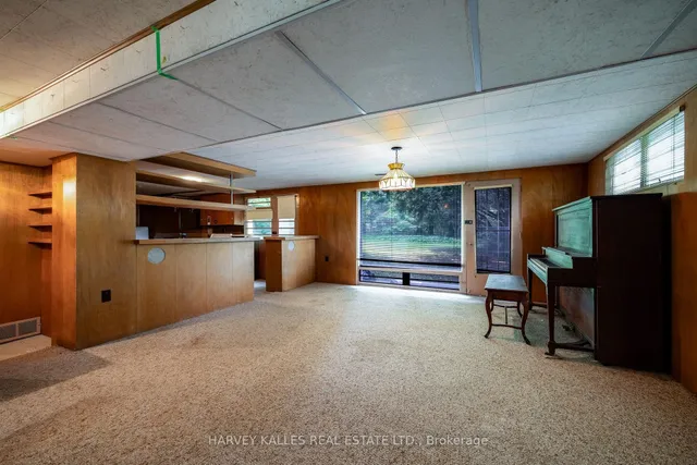 Additional image 19 of 17 Munro Blvd