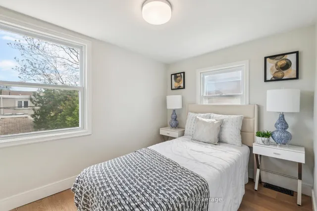 Additional image 27 of 21 Frankdale Ave