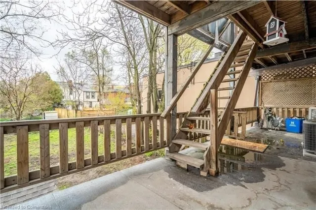 Additional image 28 of 464 King St