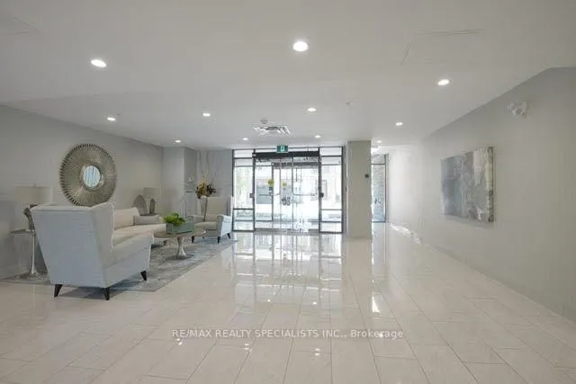 Additional image 4 of 35 Southshore Cres Unit 123