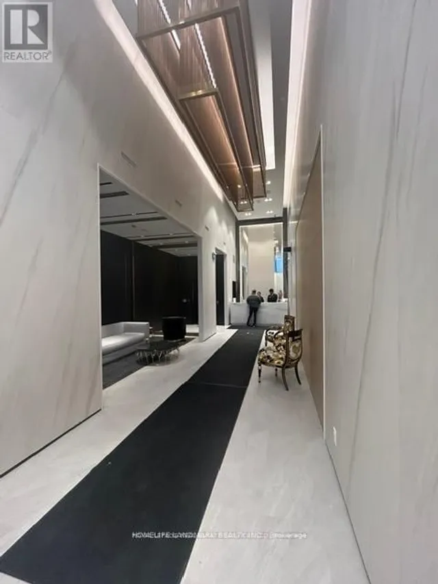 Additional image 3 of 319 Jarvis St Unit 806