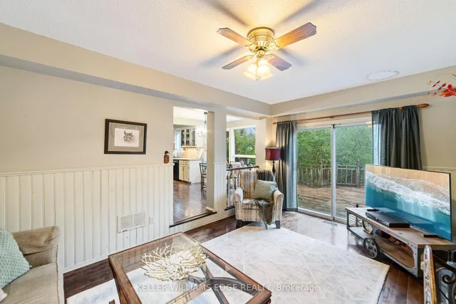 Additional image 22 of 2095 Fallingbrook Crt