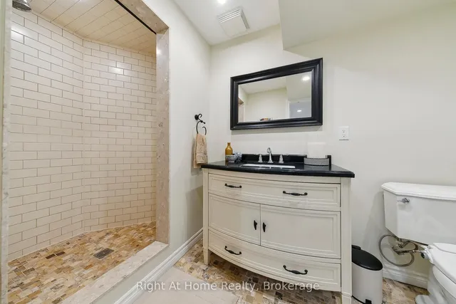 Additional image 46 of 293 River Glen Blvd