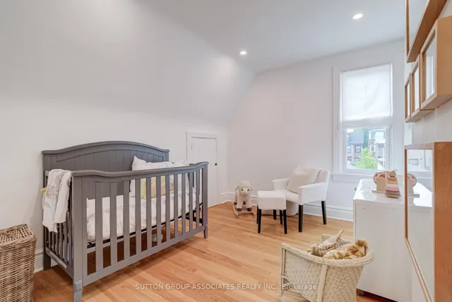 Additional image 27 of 215 Christie St