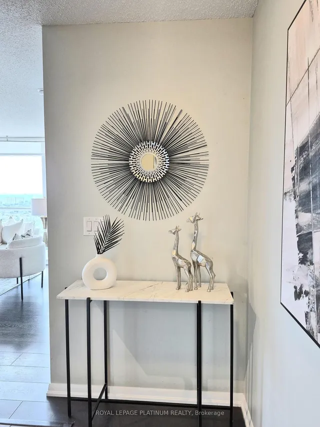 Additional image 7 of 830 Lawrence Ave Unit 1611