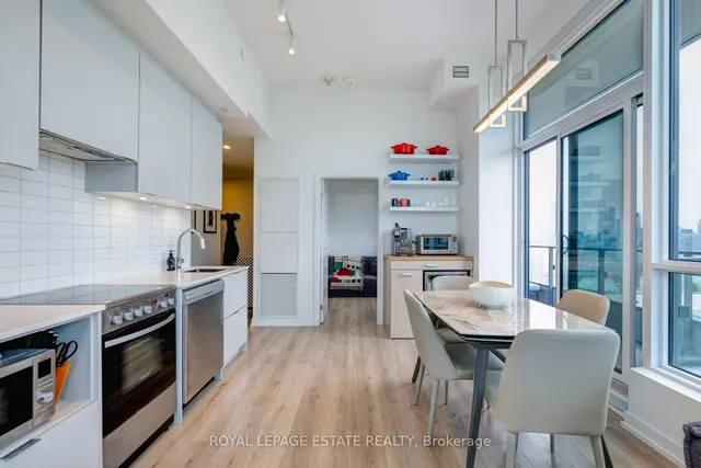 Additional image 9 of 395 Bloor St Unit 2805