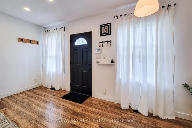 Additional image 9 of 18 Ellis Ave