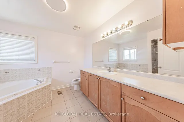 Additional image 27 of 4845 Yorkshire Ave