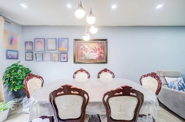 Additional image 16 of 1730 Albion Rd Unit 29