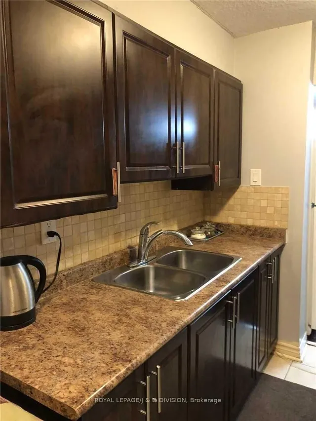 Additional image 2 of 10 Tobermory Dr Unit 602