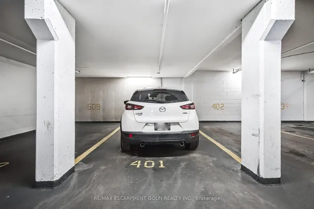 Additional image 31 of 47 Caroline St Unit 401