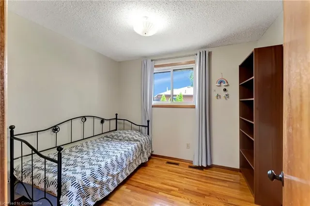 Additional image 18 of 182 Solomon Cres