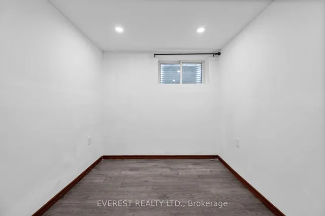 Additional image 34 of 41 JUNIPER Dr