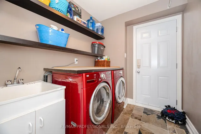 Additional image 19 of 20 Wadsworth Circ