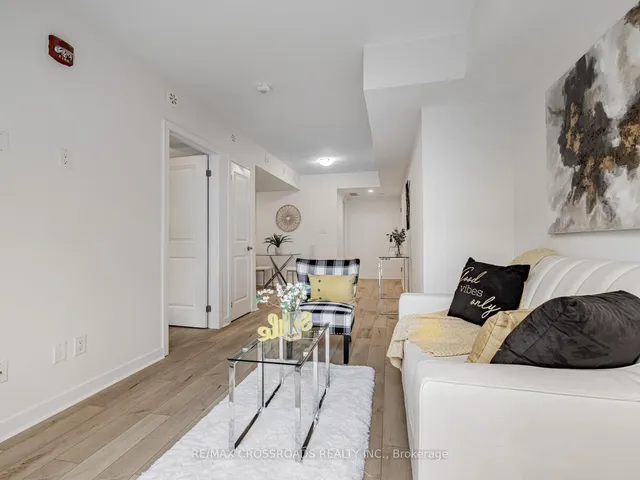 Additional image 18 of 12 Marquette Ave Unit 4