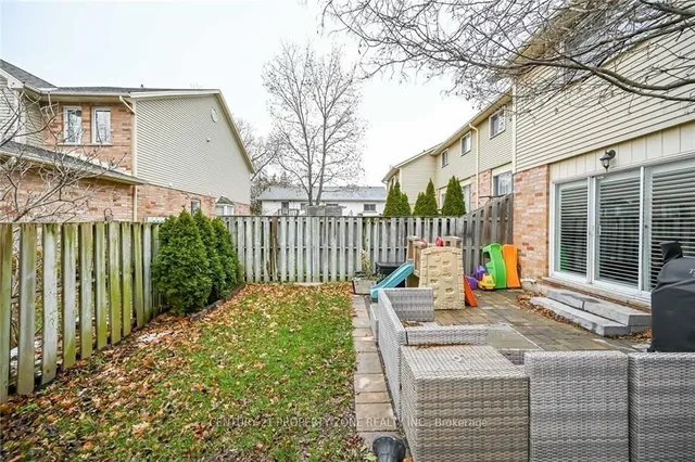 Additional image 35 of 40 Frances Ave