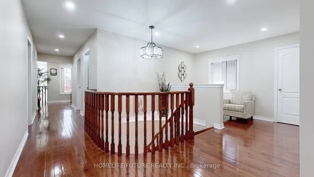 Additional image 23 of 59 Pogonia St