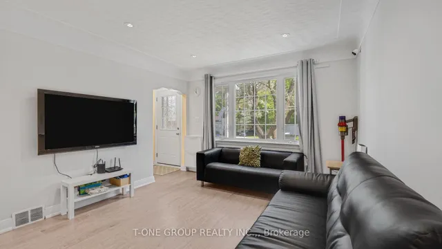 Additional image 12 of 160 Whitney Ave