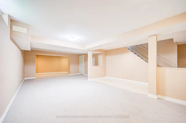 Additional image 33 of 2979 Sycamore St