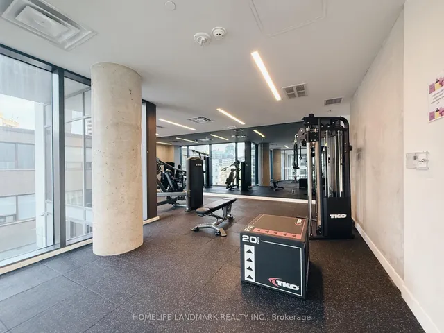 Additional image 18 of 81 Wellesley St Unit 603