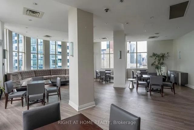 Additional image 32 of 25 The Esplanade Unit 2316