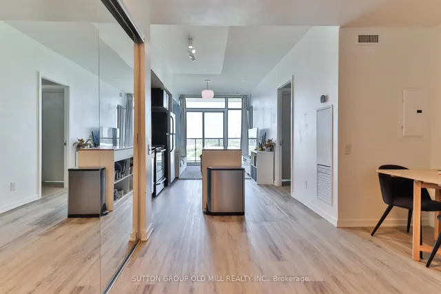 105 The Queensway Unit 1904