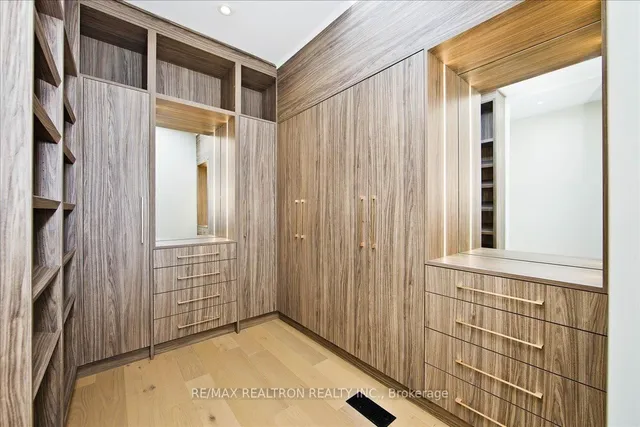 Additional image 17 of 175 Floyd Ave