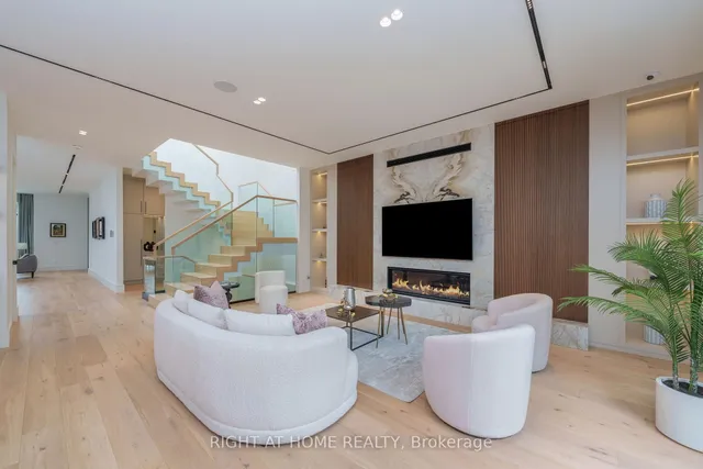 Additional image 17 of 18 Divadale Dr