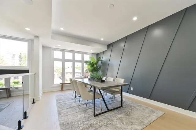 Additional image 7 of 354 Woodmount Ave