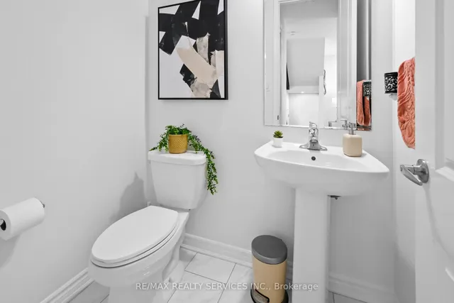 Additional image 11 of 26 Troyer St