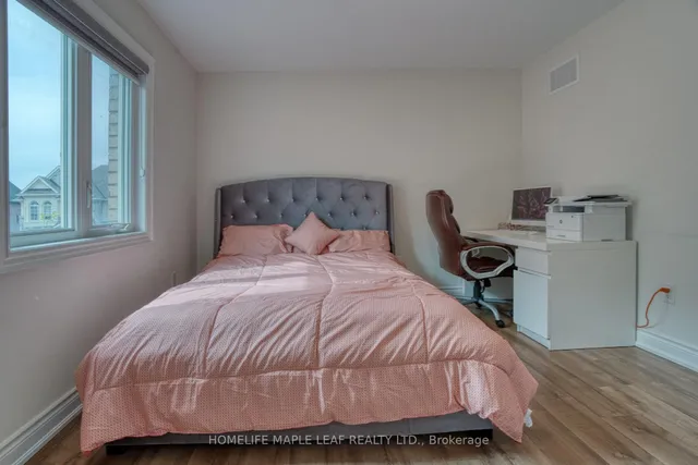 Additional image 25 of 43 Puffin Cres