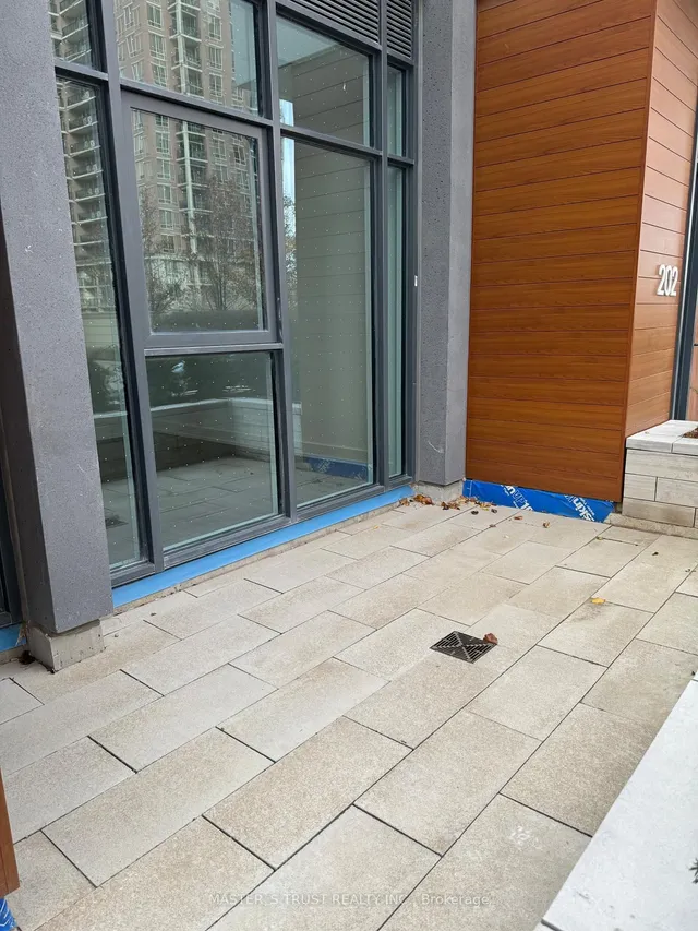 Additional image 12 of 30 IN ON THE PARK Dr Unit 203