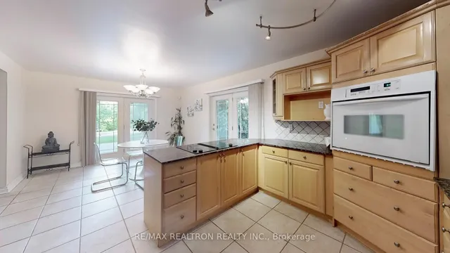 Additional image 13 of 48 Silvergrove Rd