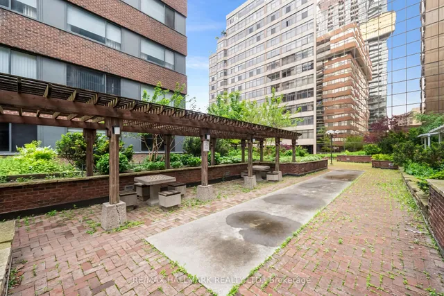 Additional image 30 of 900 Yonge St Unit 1101