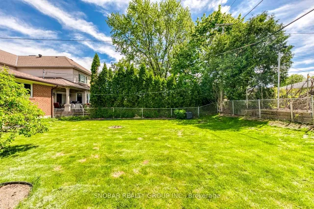 Additional image 23 of 301 La Rose Ave