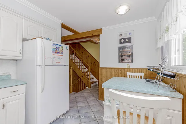 Additional image 18 of 400 Bloor St Unit 8