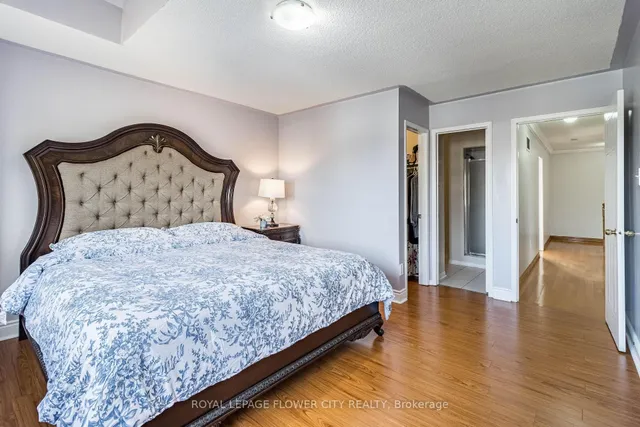 Additional image 28 of 51 Blue Whale Blvd