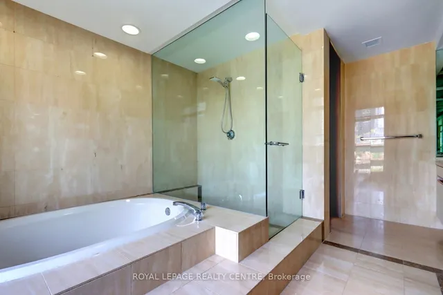 Additional image 35 of 480 Queens Quay W Unit 401W