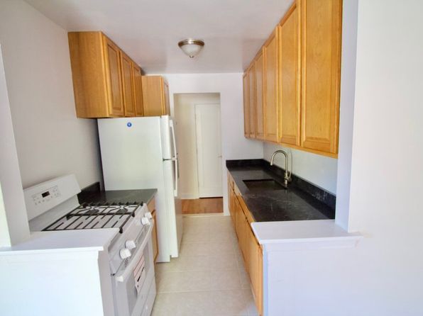 200 W Kingsbridge Rd APT 3L, Bronx, NY 10463