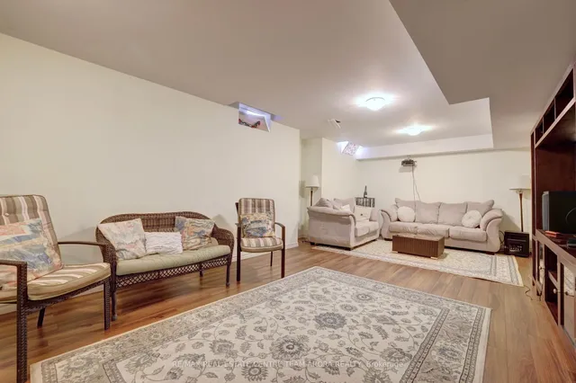 Additional image 36 of 33 Alamosa Crt