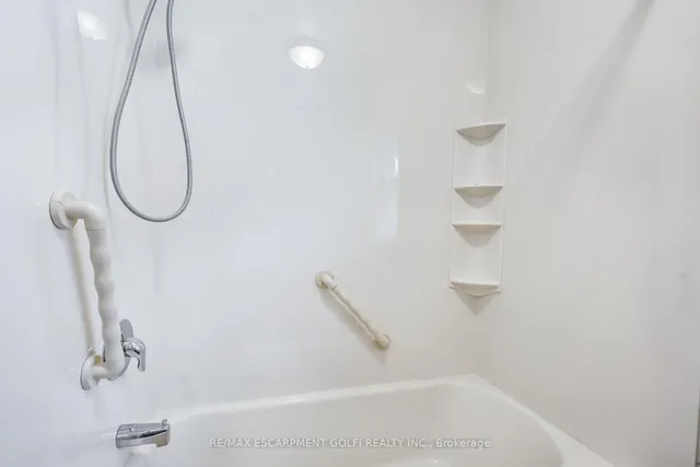 Additional image 11 of 169 Adeline Ave